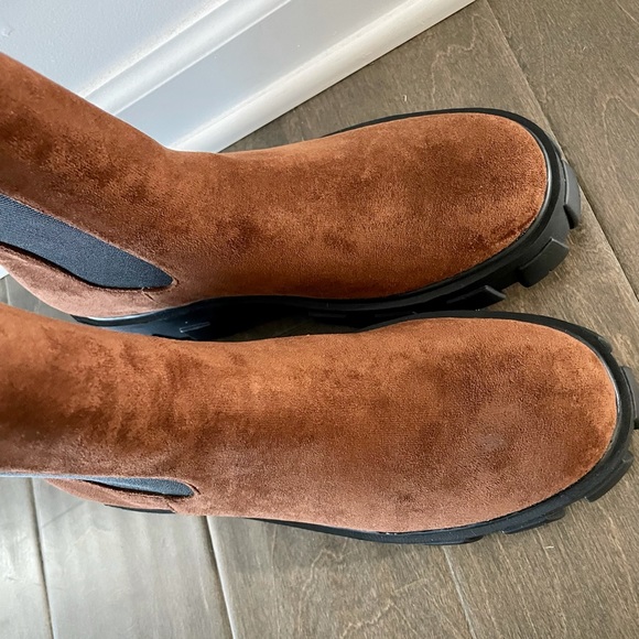 ‼️🔥CHUNKY FALL BOOTS🔥‼️ - Picture 2 of 4